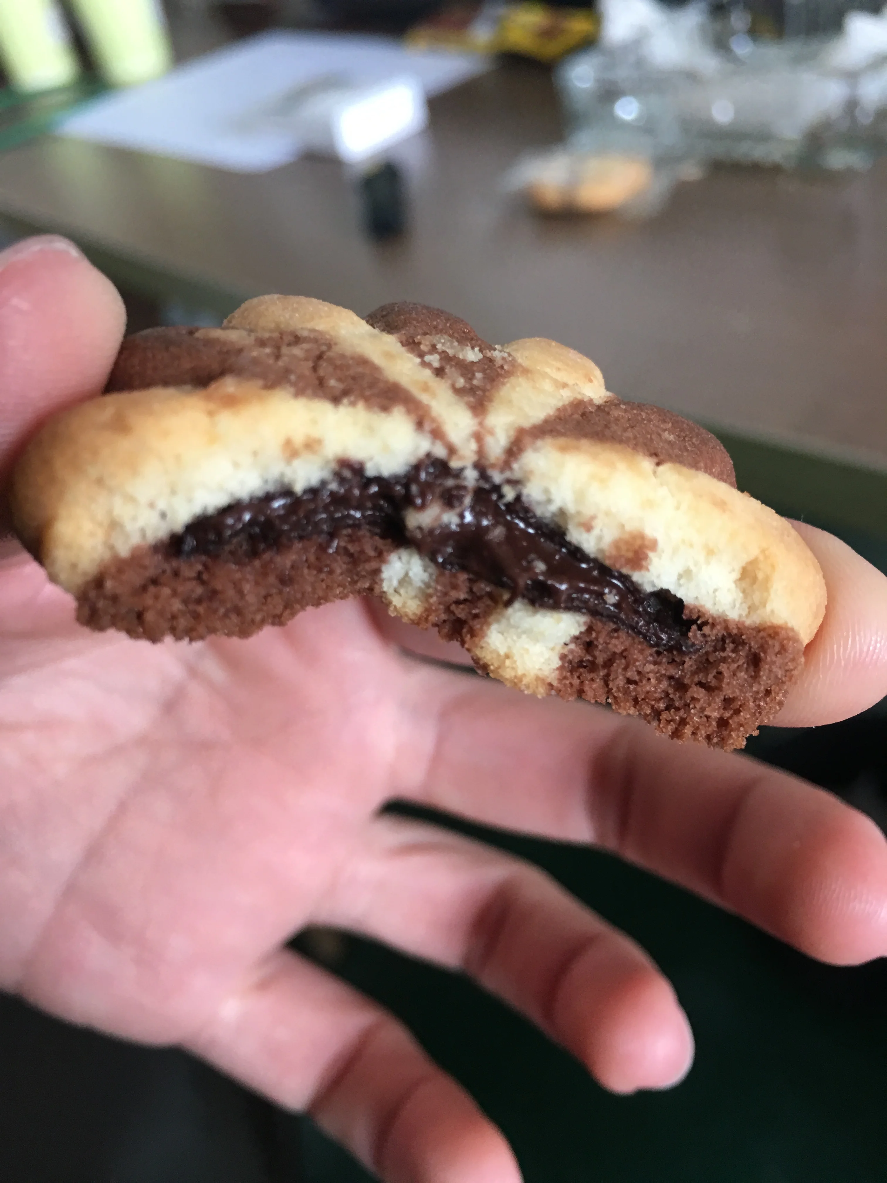 
Машина для изготовления шоколадных печенья, машина для наполнения жидкостью, поставщик 