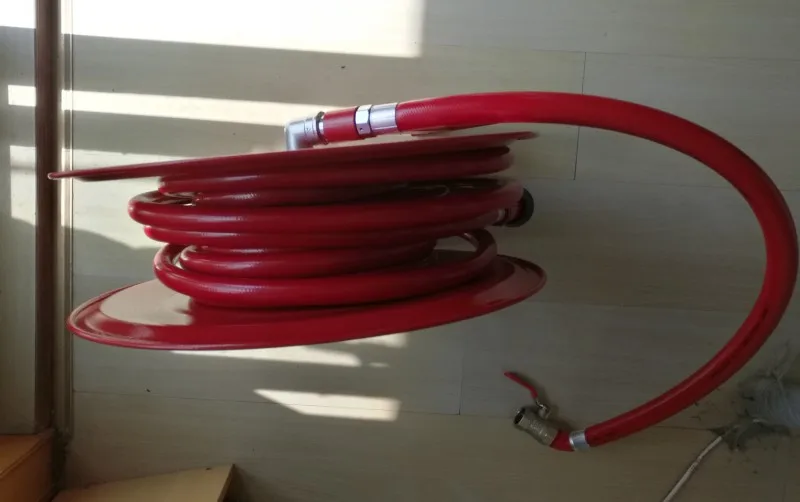 Fire Fighting Valve Swivel Joint of 30 Meters Length Fire Hose Reel