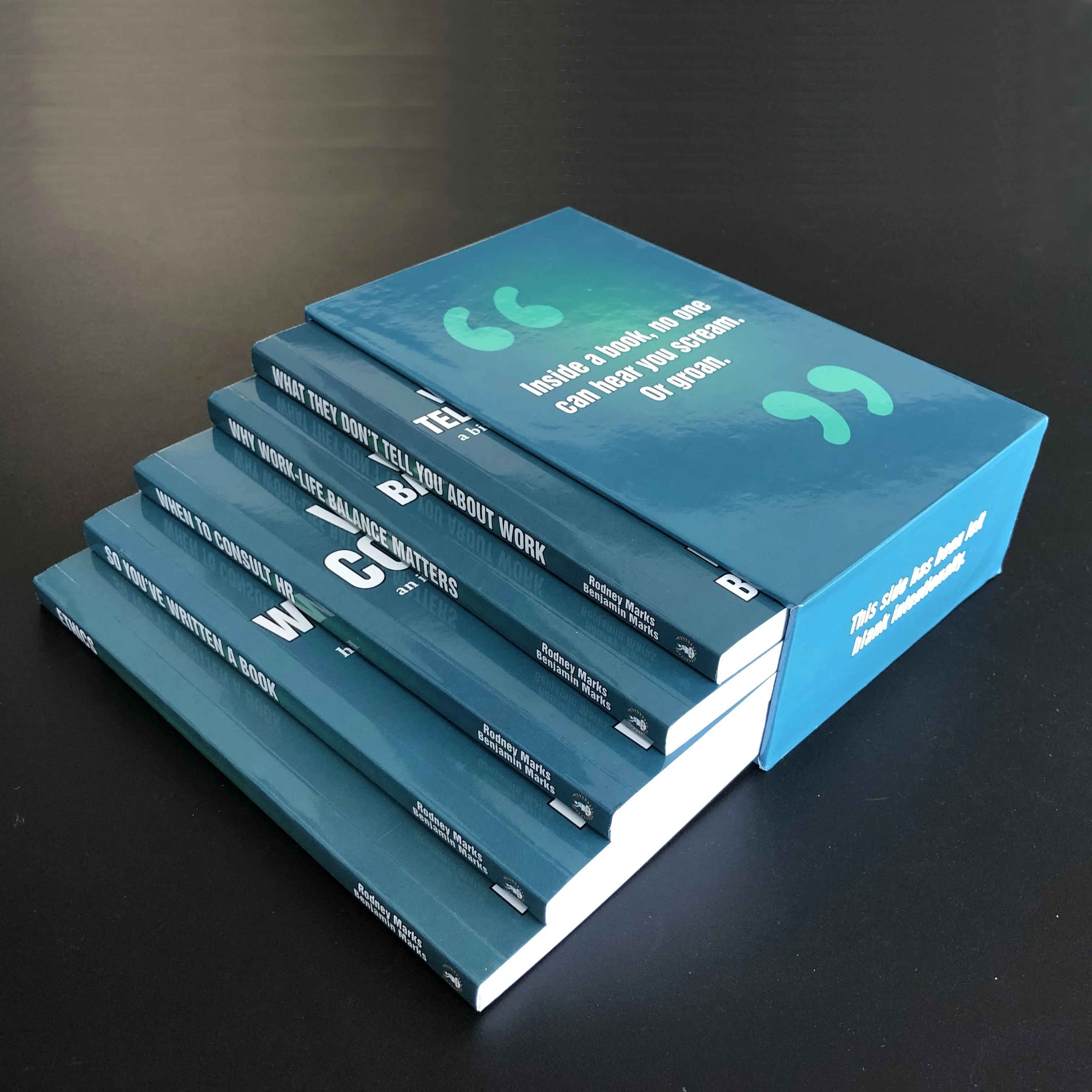 Мягкий чехол-книжка GIGO Company с принтом, один комплект с коробкой