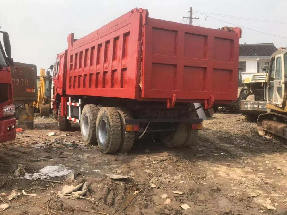 Подержанный Грузовик sinotruk howo на