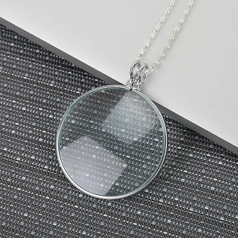 Loupe à Chaîne 5X Pour Lecture Ou Bijoux - Couleur Argent (longue Chaîne 45 Cm)