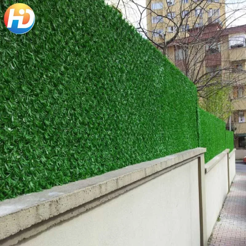 Decorative Artificial Grass Fence With Nonflammable Chain Link Fence