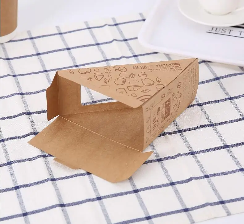 Custom Triangular Shape Kraft Paper Sandwich Food Packaging Container Box Korean Sandwich Box