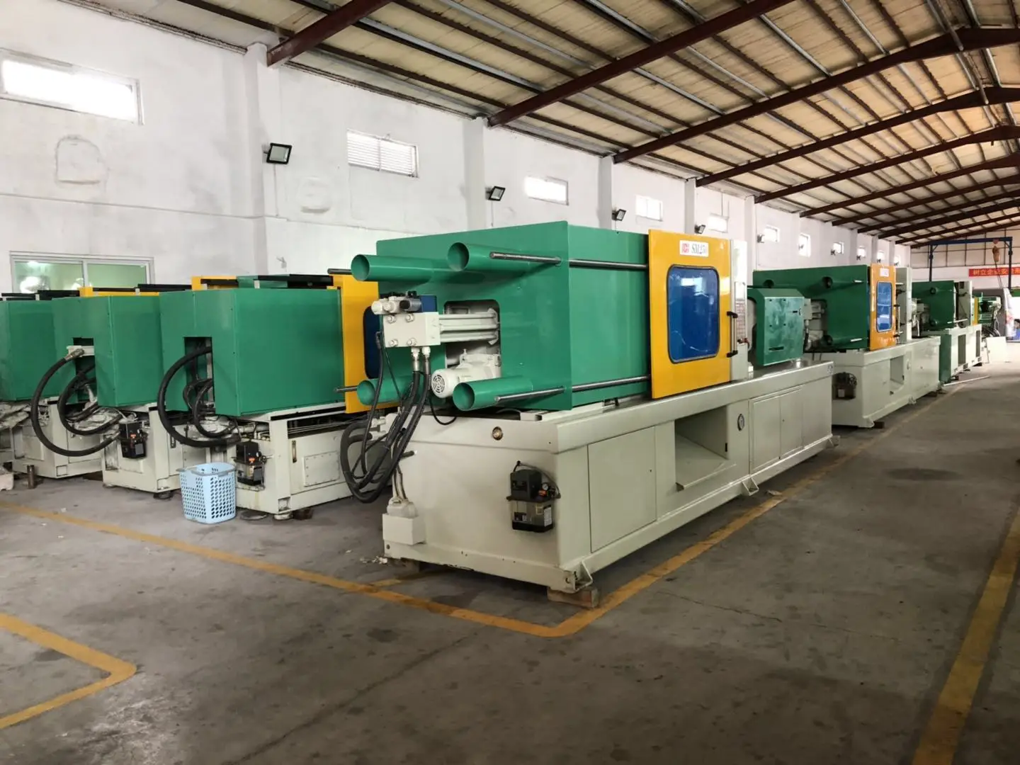 
 50-650 тонн, Тайвань, маленькая пластиковая литьевая машина для литья под давлением, цена  