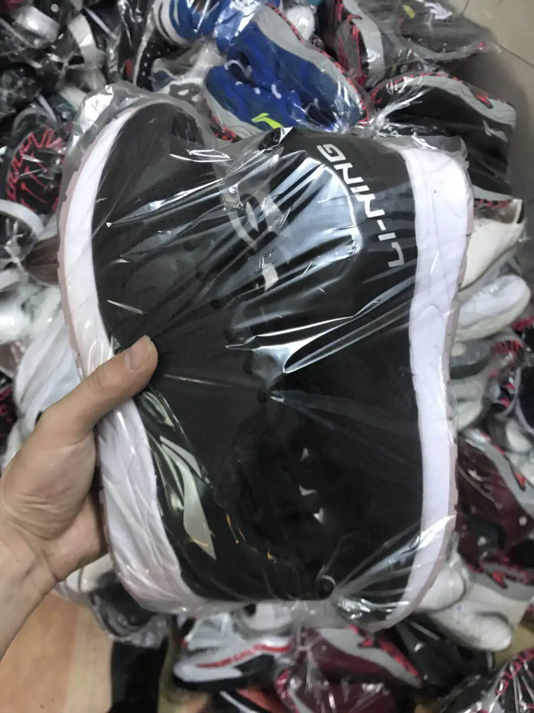 
 Смешанные стильные мужские спортивные кроссовки, повседневная обувь для бега  