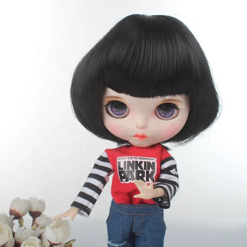 
Синтетическая кукла Blythe черного цвета с короткими волосами для оптовой продажи 