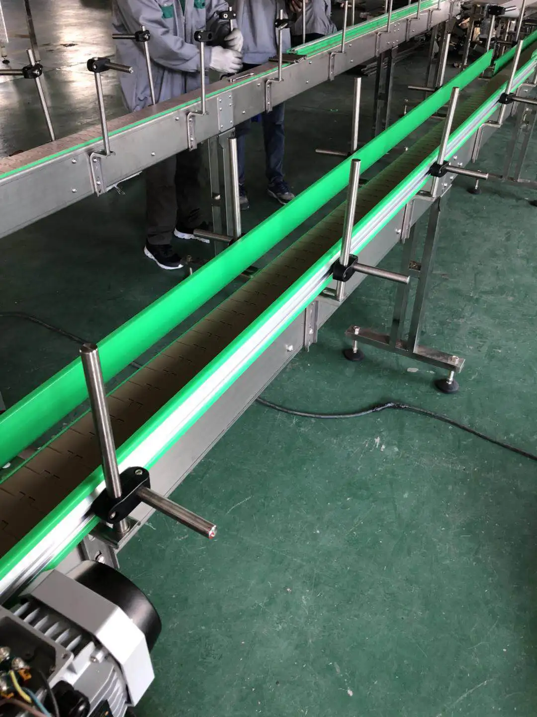 Adjustable Conveyor Guide Rail for Beverage Production Line
