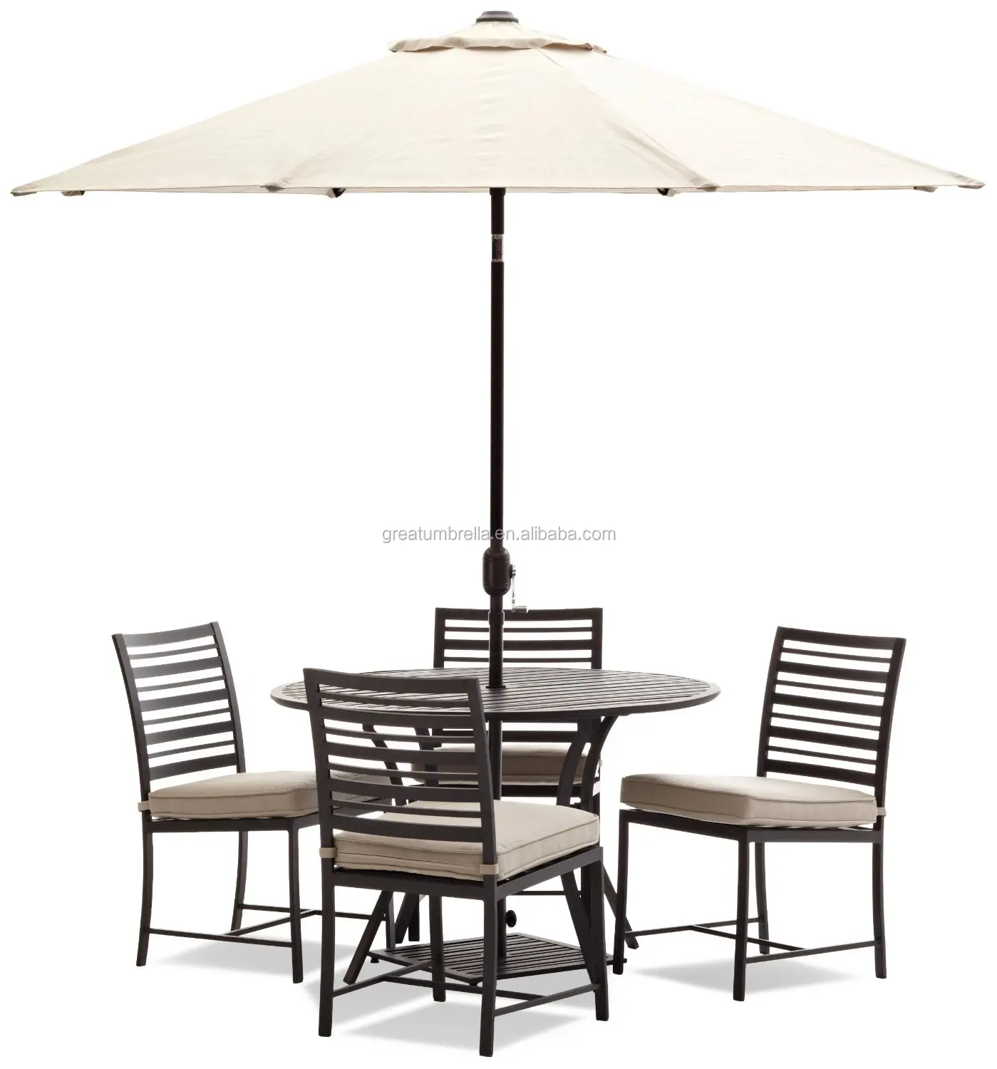Зонт со столиком для террасы