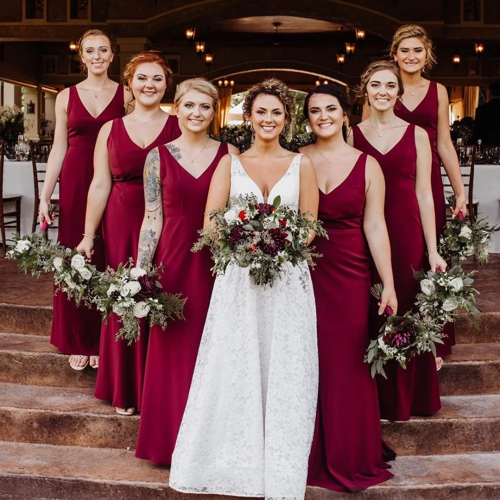 Wholesale Bridesmaid Dresses 2021 Sleeveless V-neck Chiffon Wedding Guest  Maid of Honor Long Party Gown for Wedding Prom Dress