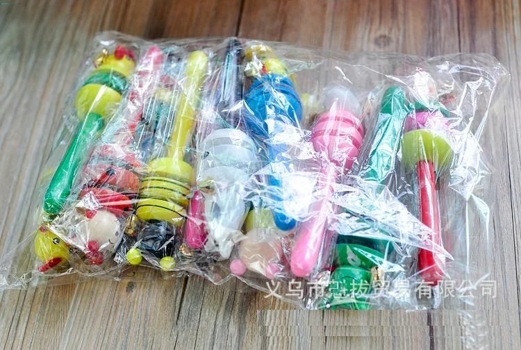 Wooden Musical Baby Wrist Rattles Toy with Hand Rattles Features