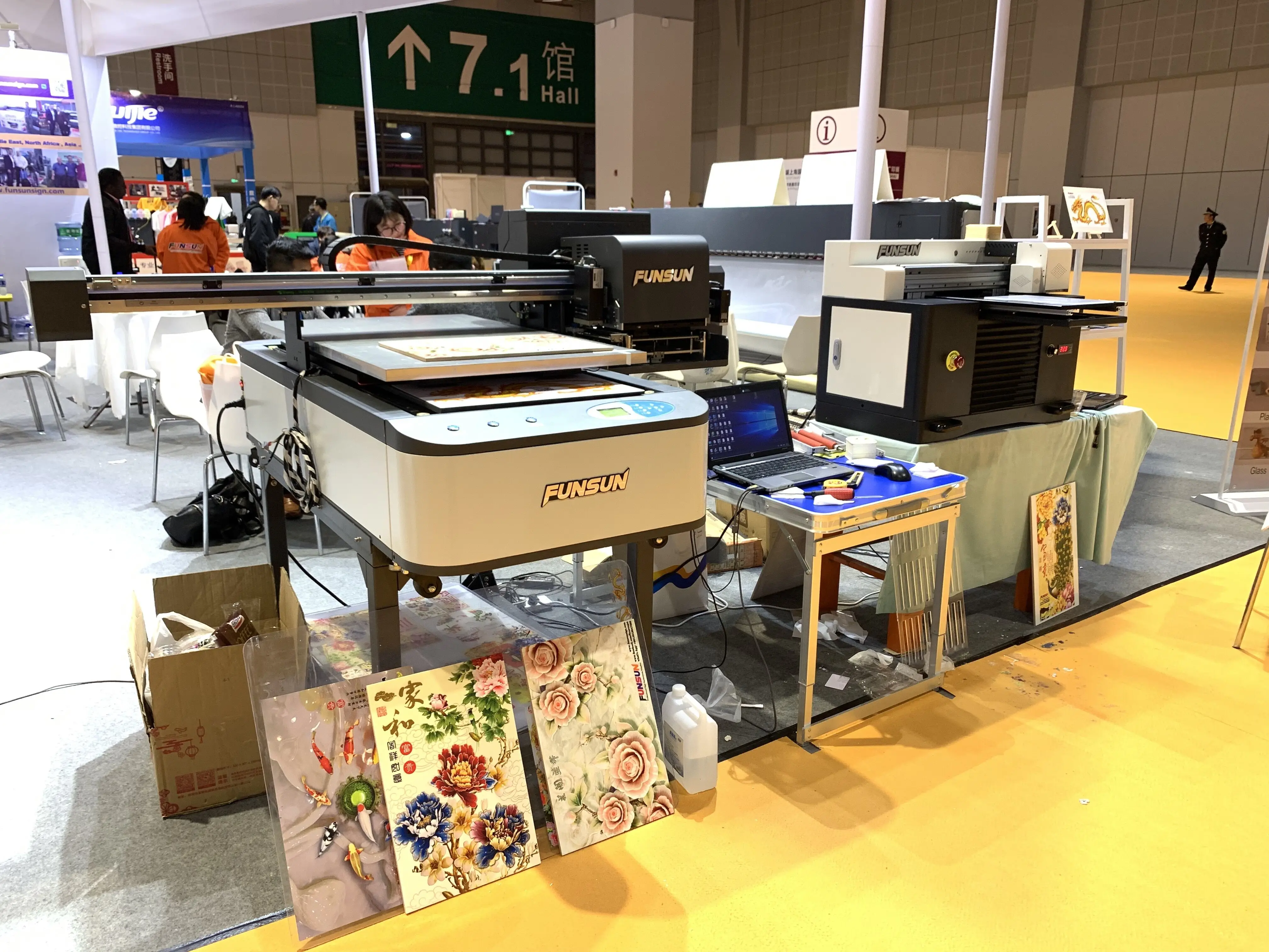 
Китайская Фабрика 6090 УФ планшетный печатный станок в наличии Funsun надежный поставщик 