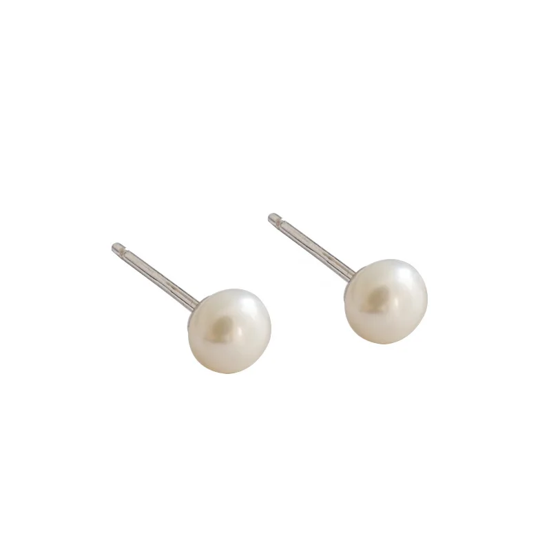 4.5 mm pearl earrings