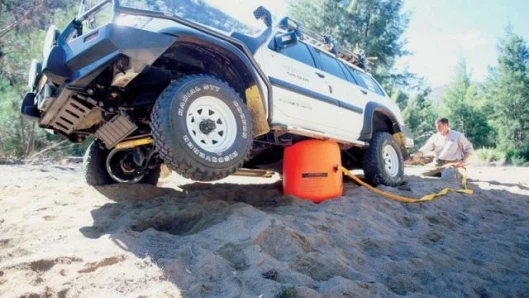 エキゾーストエアジャック インフレータブル カージャック オフロード