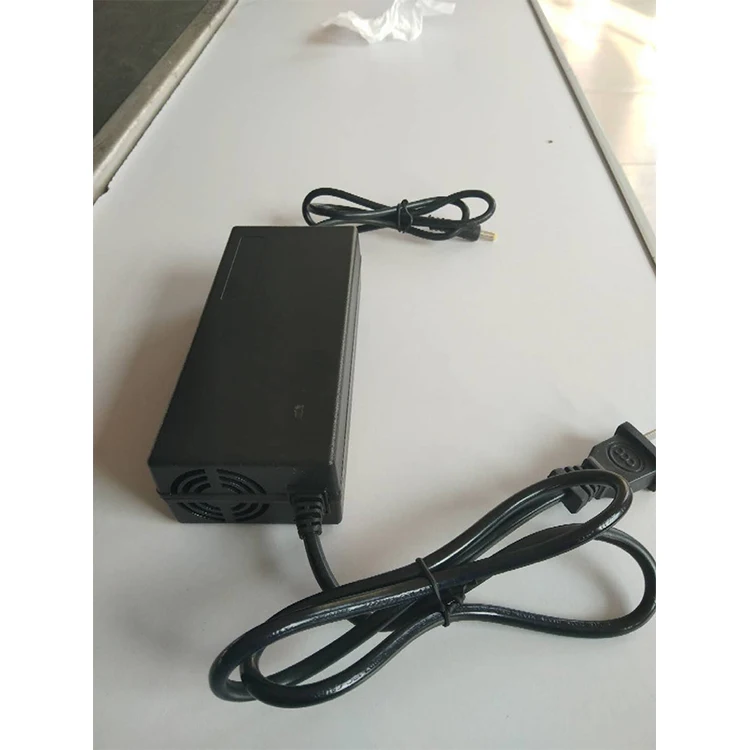 カスタマイズ可能な電動自転車充電器12 6vバッテリーパック12ボルト10アンペアバッテリーカーチャージャー Buy 12 6 V バッテリーパック 12 ボルト 10 アンペアのバッテリー充電器 バッテリー車の充電器 Product On Alibaba Com