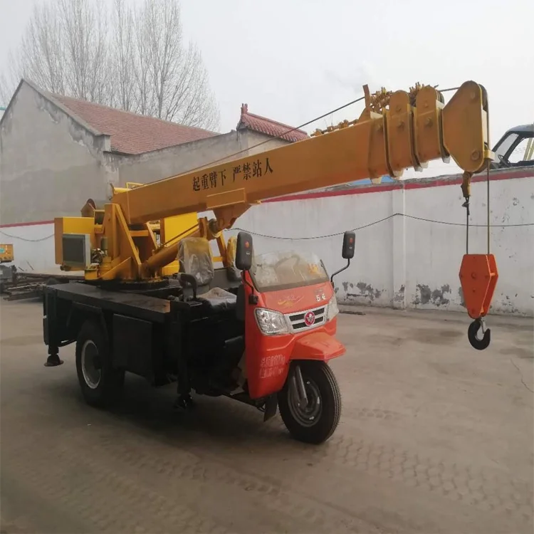 Маленький кран. Хсмс 25к5 автокран. Мини-кран mpk20w+. Ks bigfoot 450. Самый маленький кран.