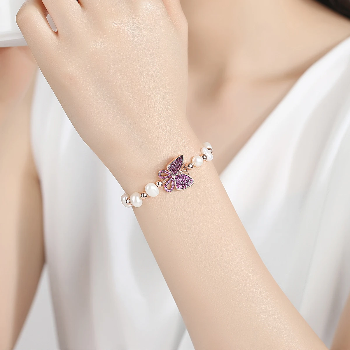 LUOTEEMI Ruby Stone CZ Butterfly Part Elastic Rope Natural Pearl Bracelet Elegant Women Jewelry