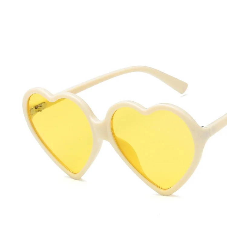 Oversize Heart Sunglasses - Retro Cat Eye Designer Sun Glasses display picture 3