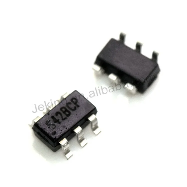 Высокое качество IC S42B ** со стабилизированным напряжением buck чип SOT23-6 STI3472