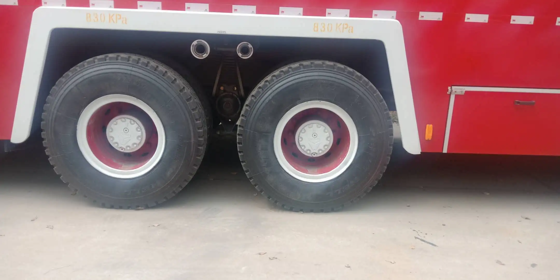 Хорошее качество Sinotruk howo 6x4 10000L-15000L тяжелый спасательный резервуар для воды, пожарная машина для продажи