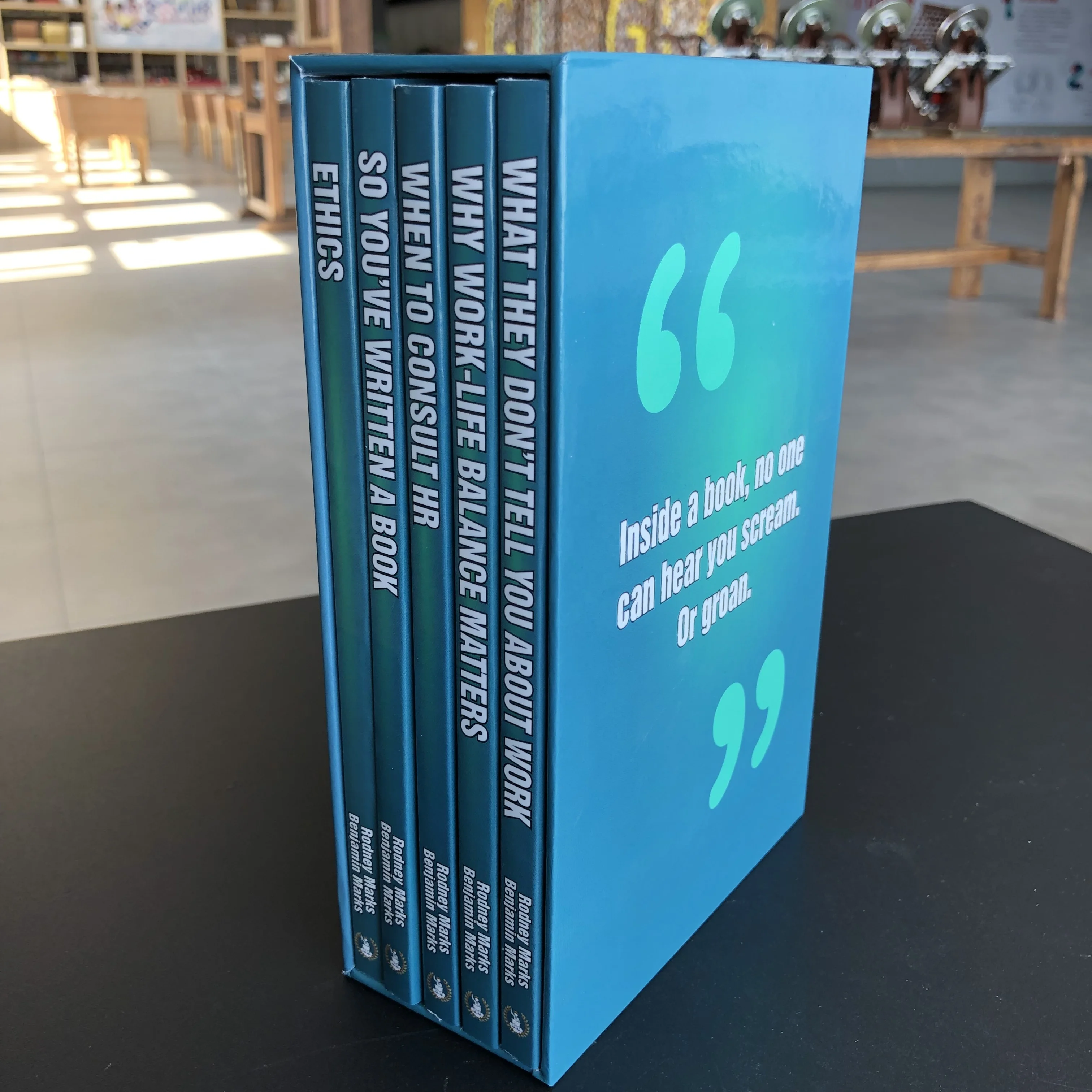 Мягкий чехол-книжка GIGO Company с принтом, один комплект с коробкой