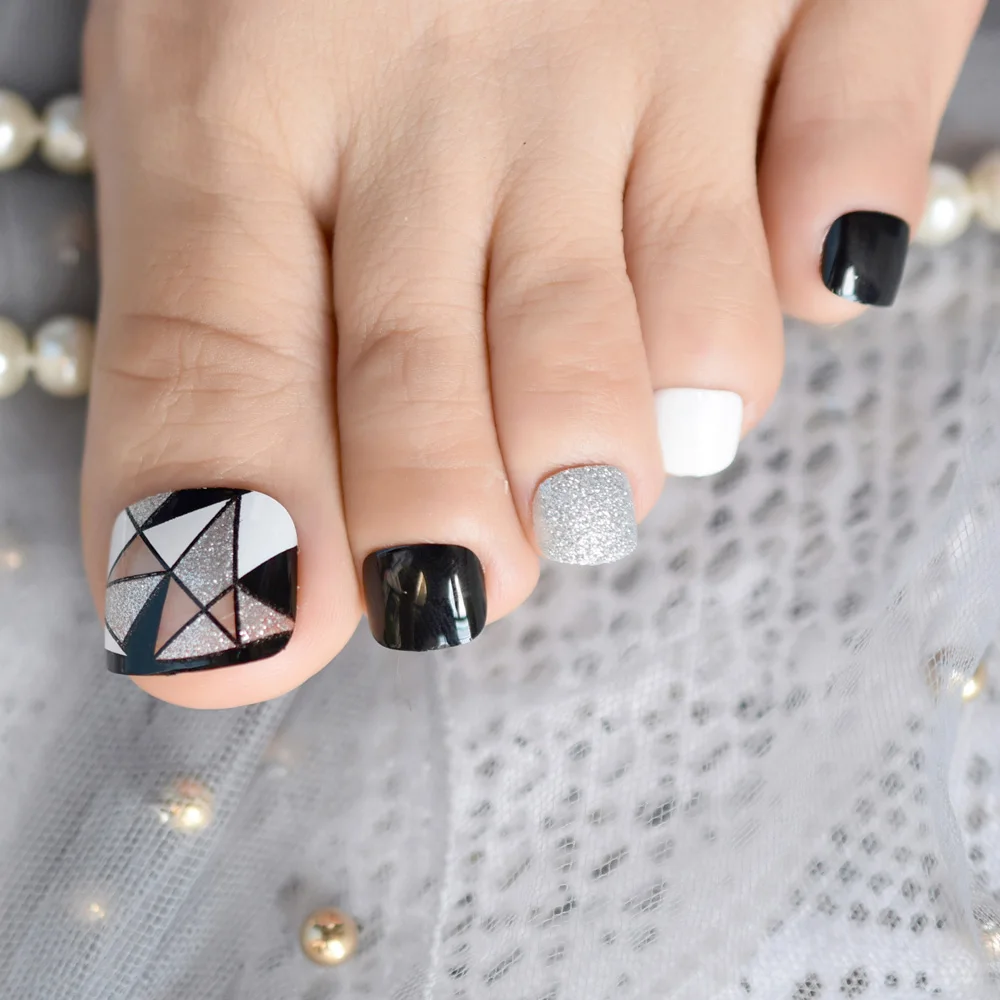 Geometric Triangle Toes Fake Nails Silver Glitter Black Silver