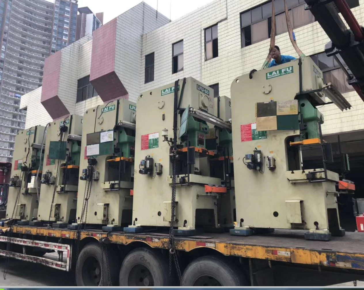Full Stock Used Seyi 300T Press Machine for Metal