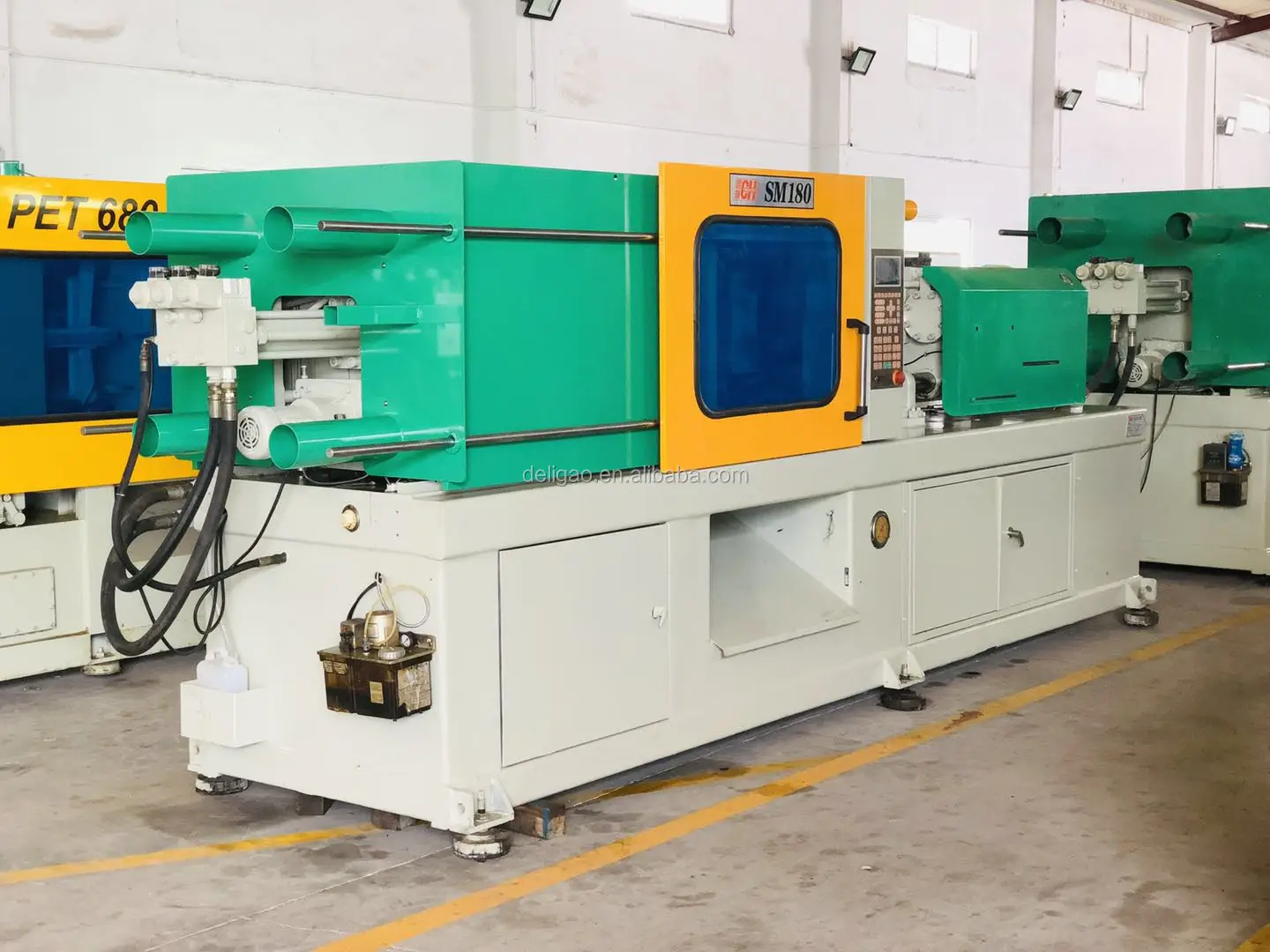 
 50-650 тонн, Тайвань, маленькая пластиковая литьевая машина для литья под давлением, цена  