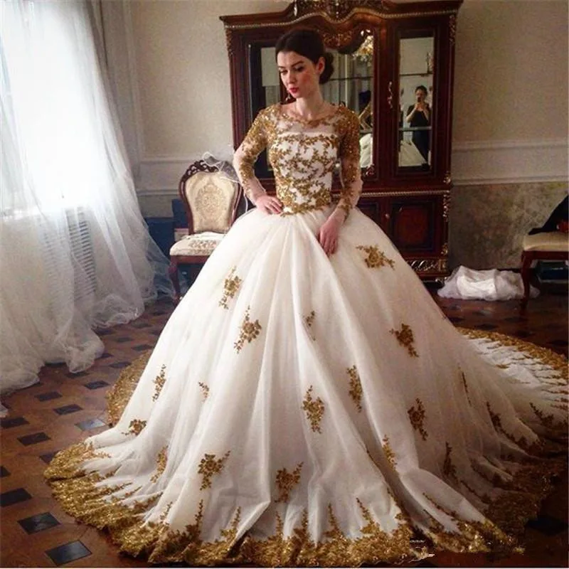 Luxury Gold Lace Appliques Long Sleeve Muslim Wedding Dresses