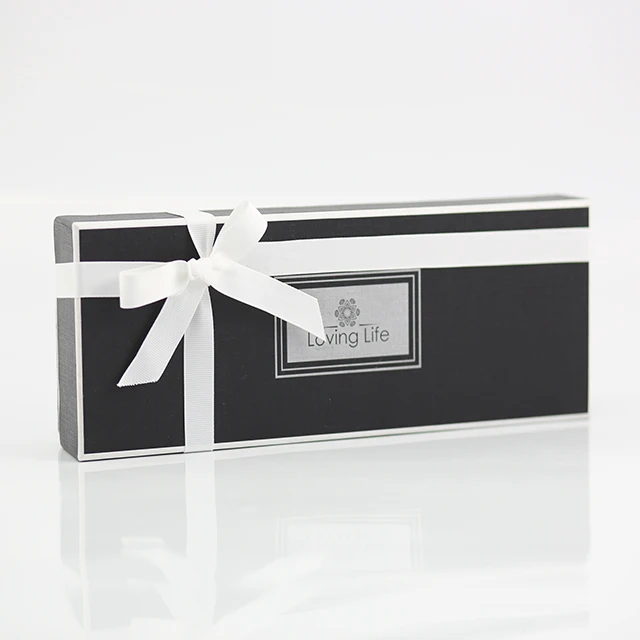 Миниатюрные 4 ароматизированные стеклянные свечи в роскошной подарочной коробке на