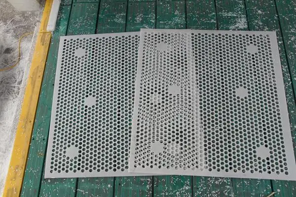 Economic Perforated Sheet in PP PVC and HDPE Plastic Sheet