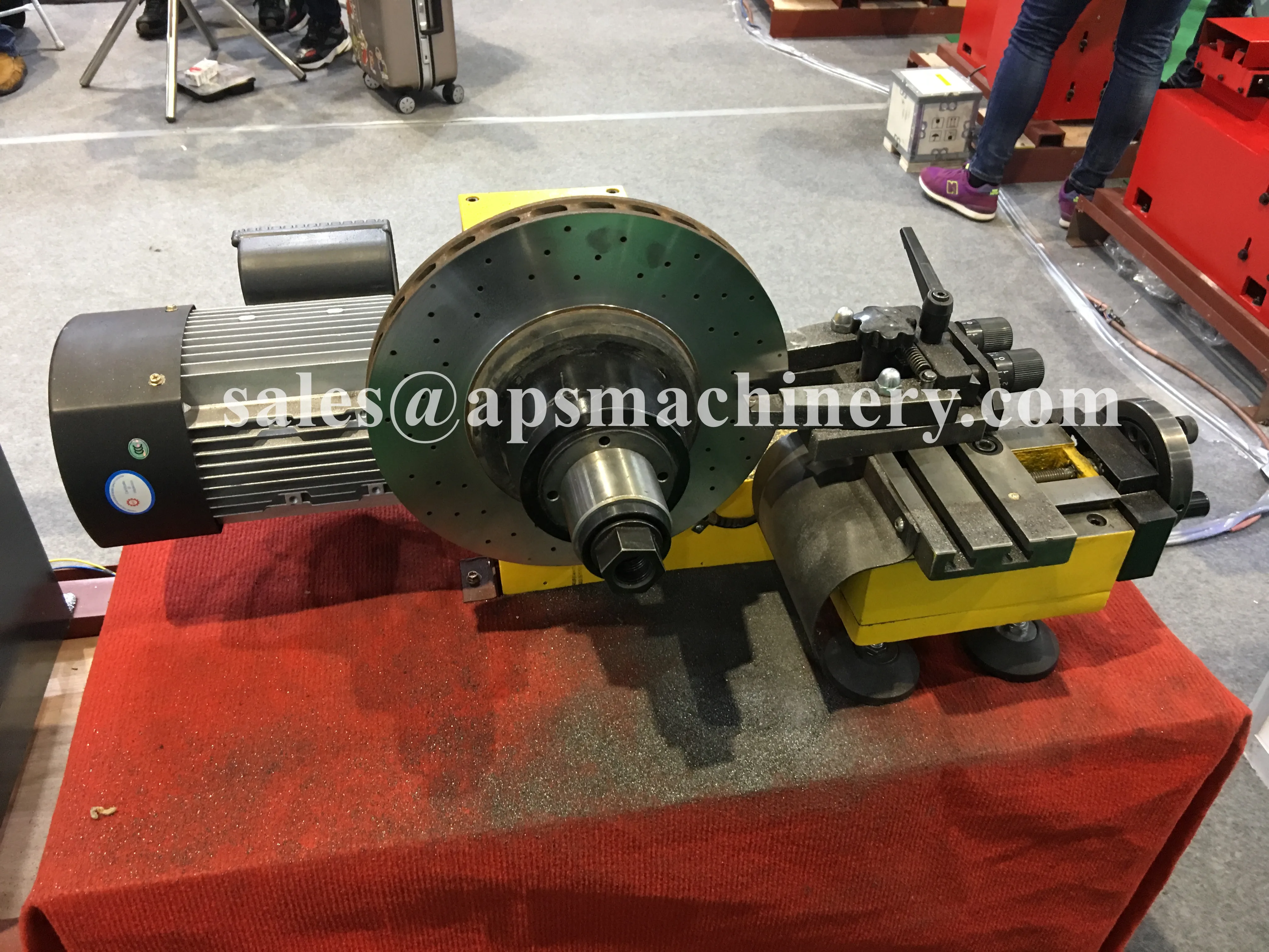 Новый тормозной токарный станок для