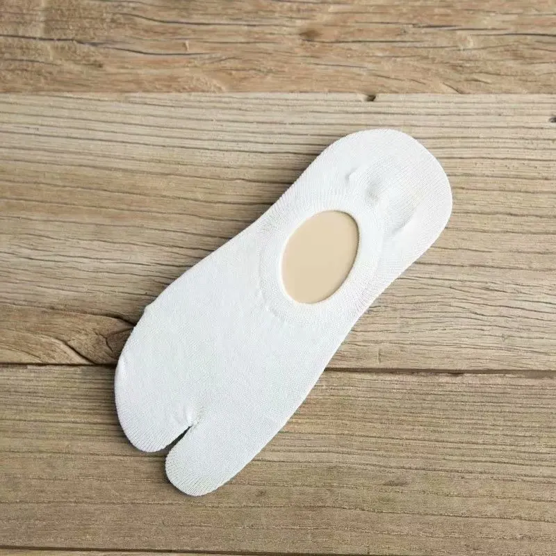 Весенне-летние новые хлопковые невидимые носки с двумя пальцами для мужчин и женщин
