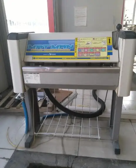 Высокая скорость самообслуживания работает автоматический автомобильный коврик шайба