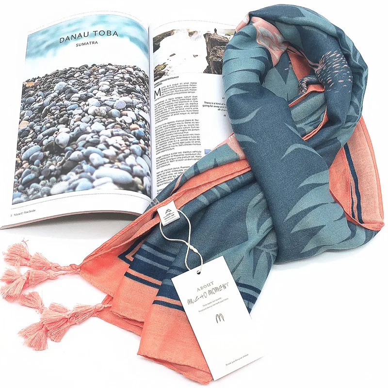 
 Женский шарф с принтом фламинго, сезон весна-лето 2019  