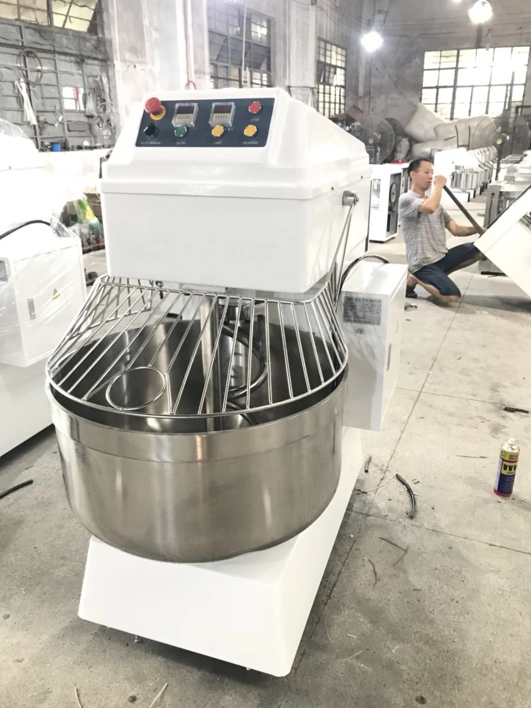 
130L тестомес 2-х скоростная 2-мотор промышленного типа со съемной чашей Лидер продаж 