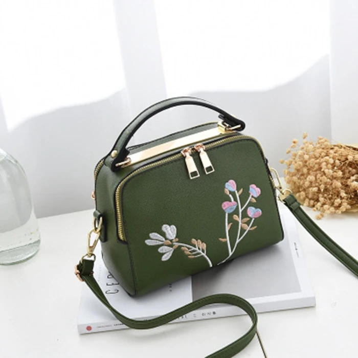 Wholesale Best Price Famous Designer 2019 New Hot Sell Crossbody  Embroidered Bag Women Tote Shoulder Bag Handbag - Buy Tote Shoulder Bag  Handbag,Women Shoulder Bag,Crossbody Bag Women Shoulder Product on  Alibaba.com
