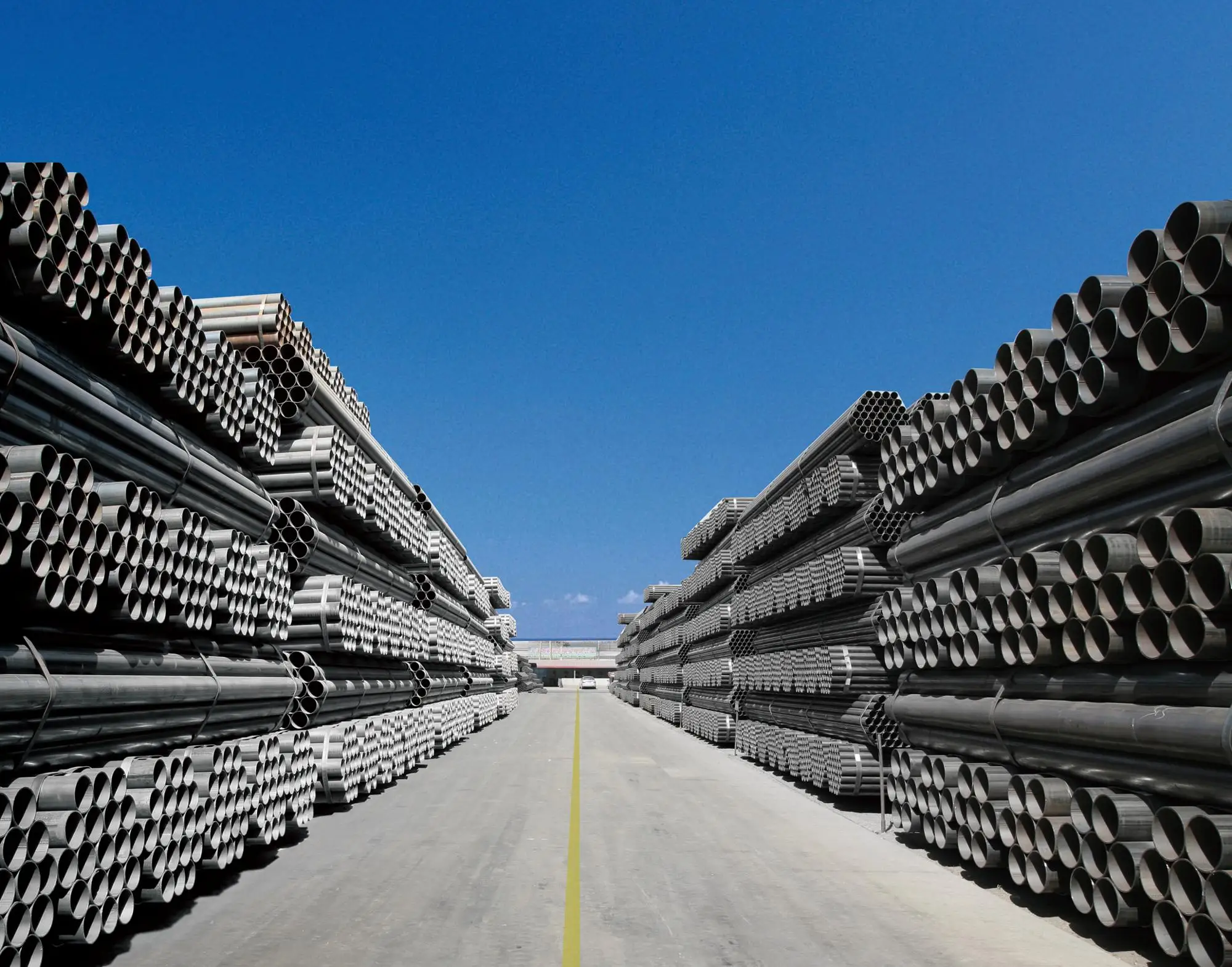 Factory Price API 5LB Astm A53b ERW Welded Bi Pipe Schedule 40 Beveled End Black Carbon Steel Round Tube