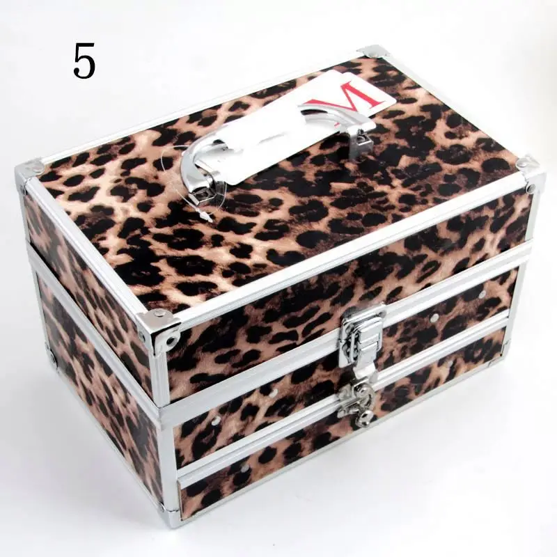 Готов отправить Miss Rose 133 цветов алюминиевая коробка большая полная палитра для макияжа