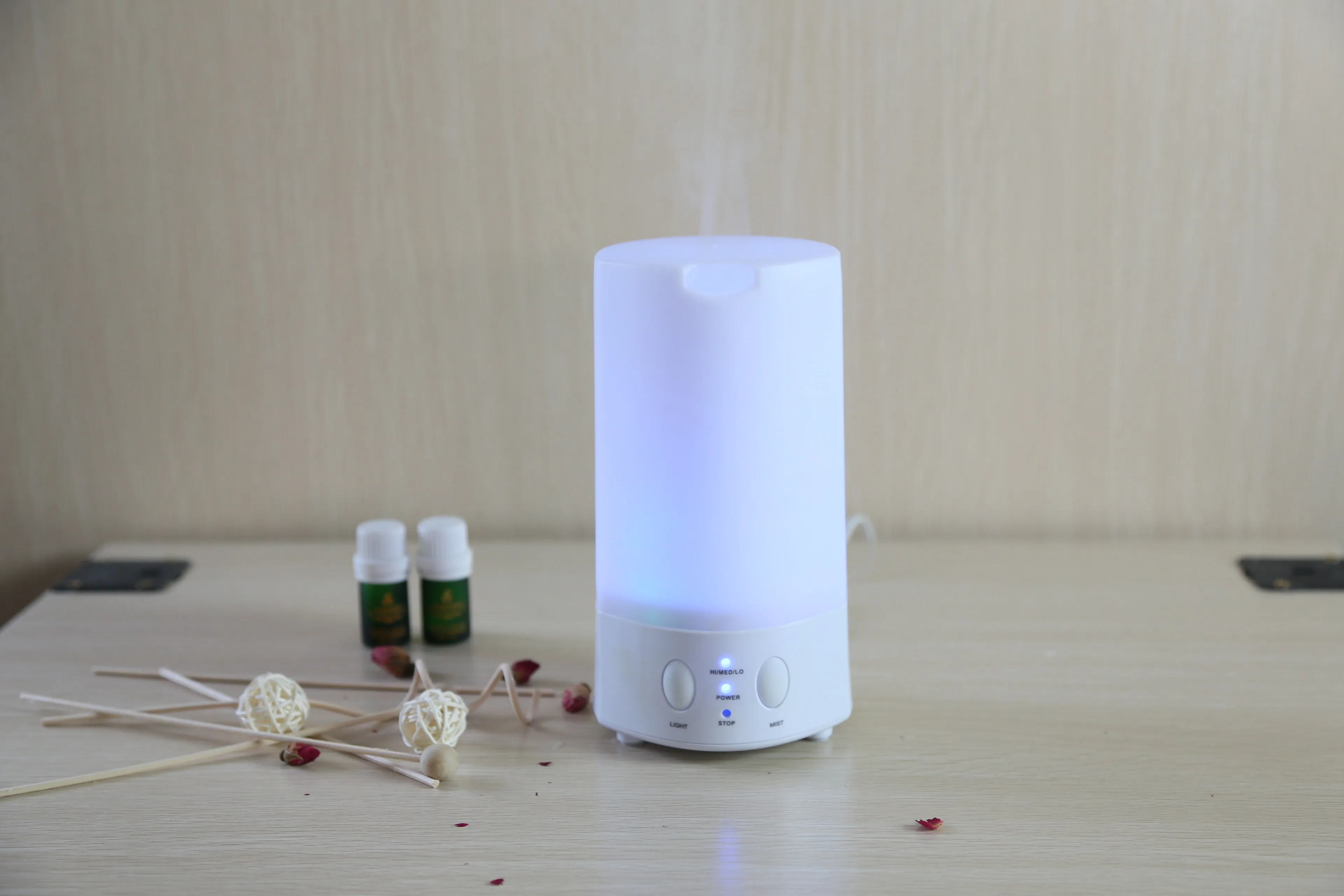 Thailand 100ml Home Electric Ultrasonic Essential Air Oil Fragrance Aroma Office Base Led Diffuser Made in Usa