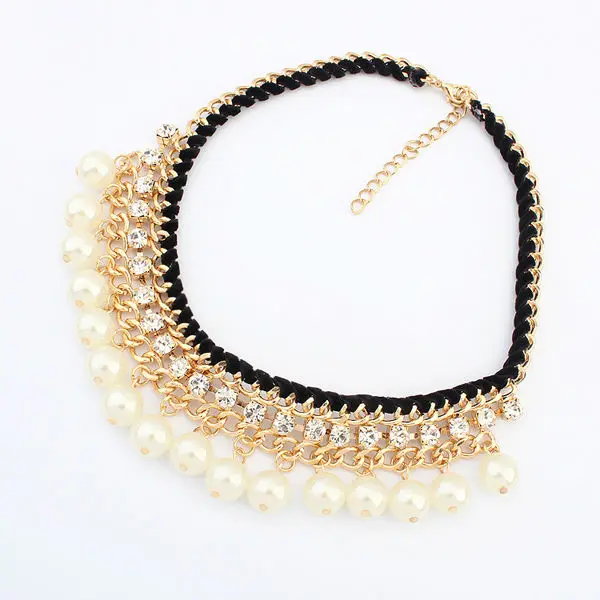White Plastic Round Pearl Bead Necklace 