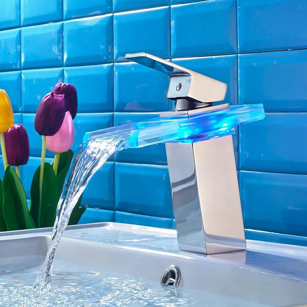 Современный европейский дизайн смеситель для ванной со светодиодным