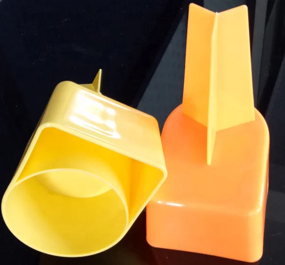 Рекламный цветной пластиковый держатель для напитков для кемпинга и походов