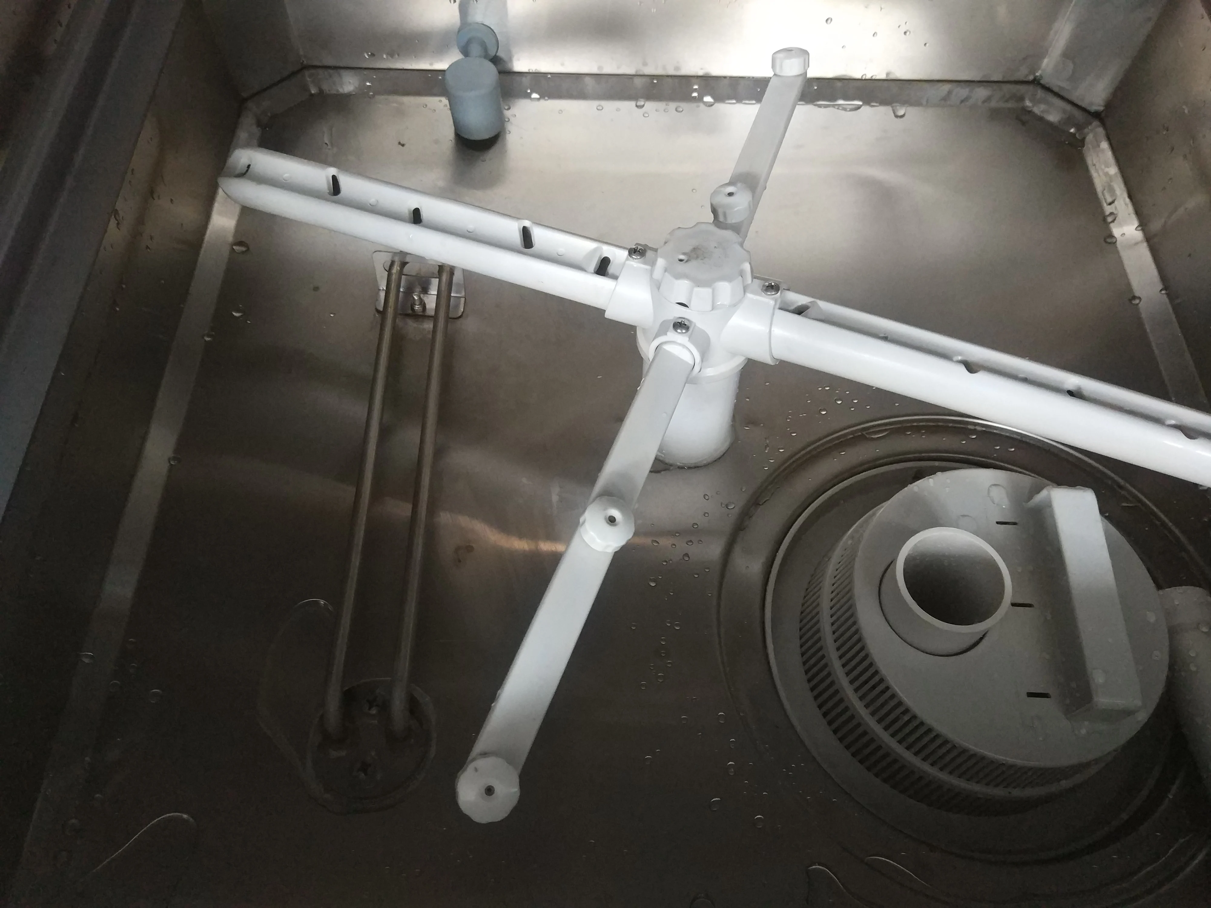 Commercial Dishwasher for Restaurant