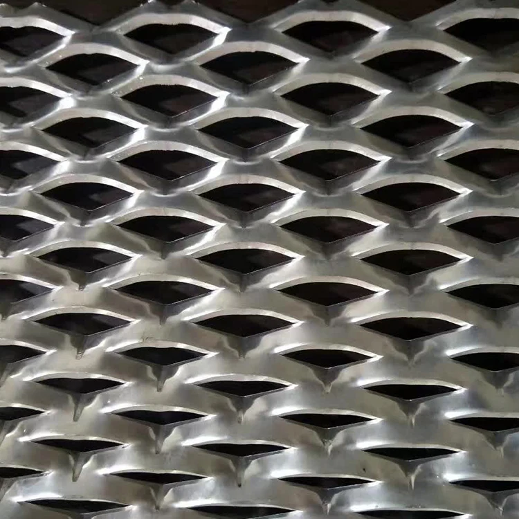 высечка стальная (3,2х123х2000мм). высечка 0,24 х 3,2 мм полоса (2 м. вырубка металлическая. м. вырубка металлическая.