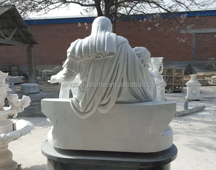 西洋の大理石のイエスとマリアの像-ミケランジェロのピエタの複製