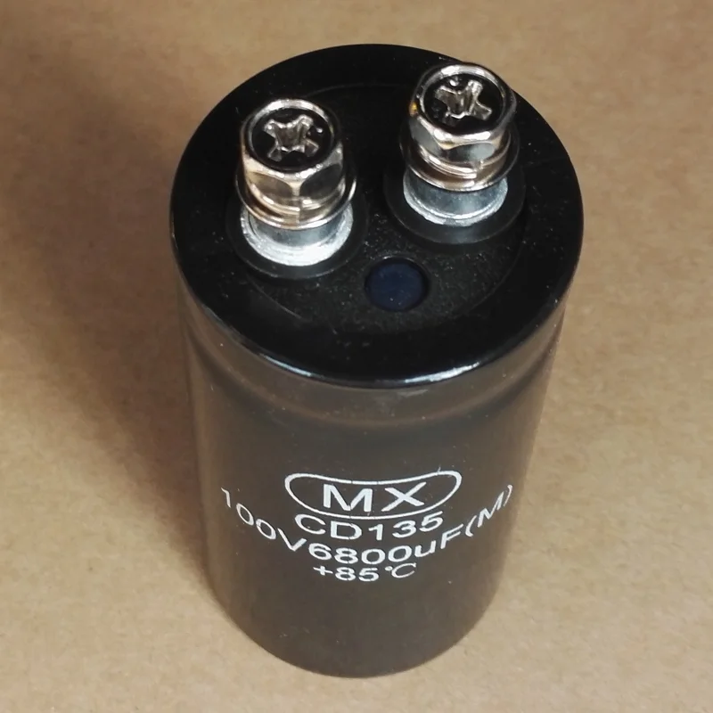 Condensatori Alluminio 680 Mfd 10 Condensatori Elettrolitici 450V 680uF 105°C - Dimensioni 35x50mm, Radiali, Nuovo Condensatori Elettrolitici 680 Uf