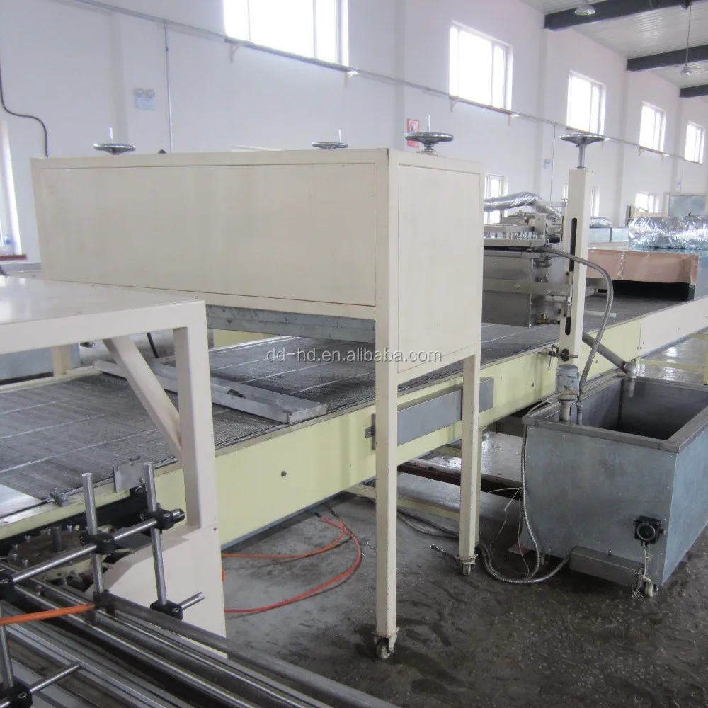High Capacity Fast Speed Semi Auto Teaight Candle Filling Production Line Candle Making Machine
