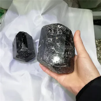 The great Raw Black Tourmaline chunks : Wholesale rough tumble stone