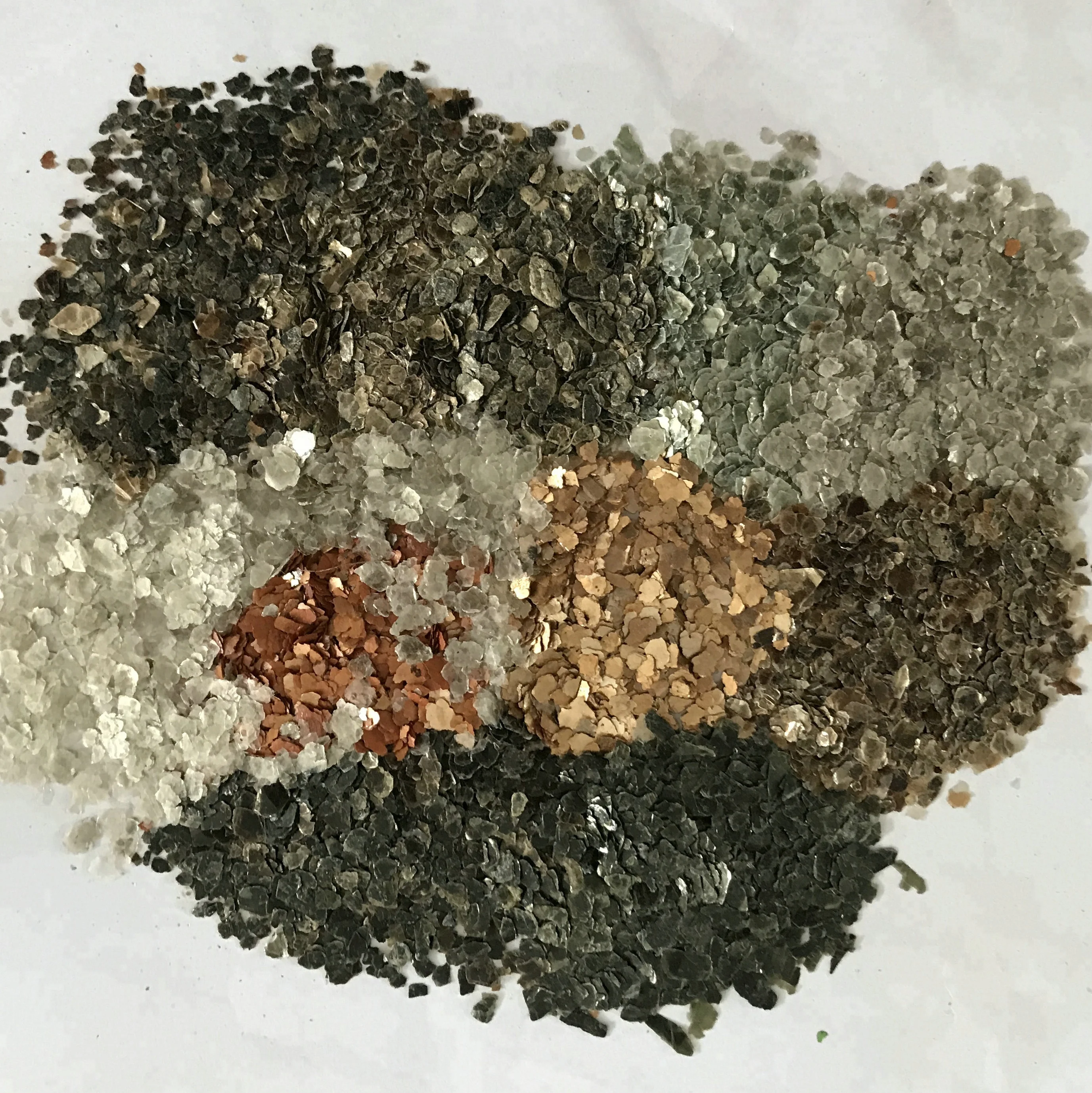 Mica Flakes - Gold - Medium