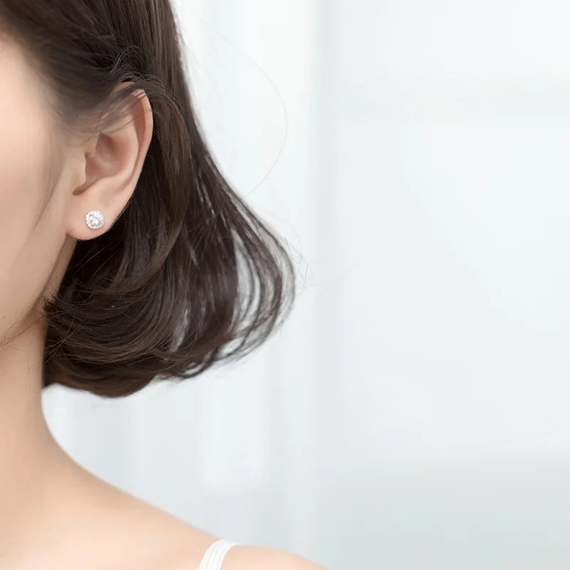 Женские серьги-гвоздики из серебра 925 пробы с фианитами